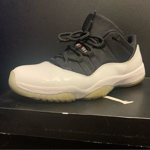 Air Jordan 11 Retro w/ Original Box